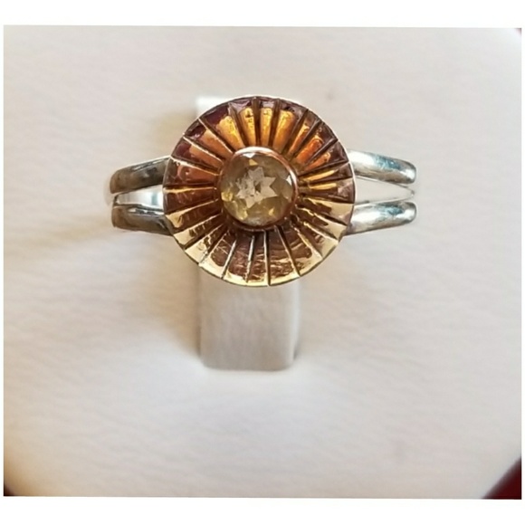 Genuine 1ct Two Tone Citrine Ring Size 7 - Picture 1 of 4